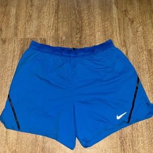Large Nike AeroSwift Shorts
